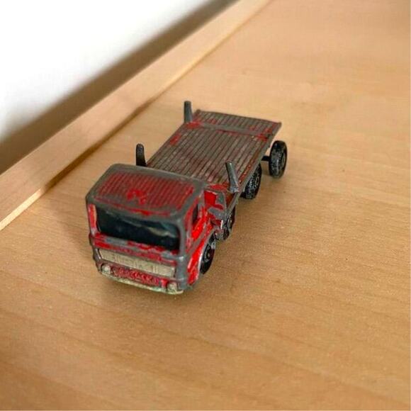 Vintage 1960s Matchbox Lesney No. 10 Leyland Pipe Truck Red Diecast Junkyard - Picture 8 of 10